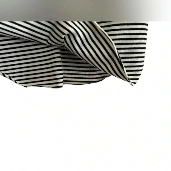 n: PHILANTHROPY Hollywood Striped Sleeveless Tee - Picture 8 of 12